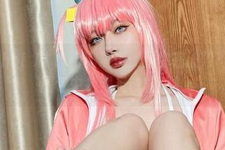 这就是Choi Ji Yun的决策：愿你在波阿·汉考克的图包中找到灵魂相关？